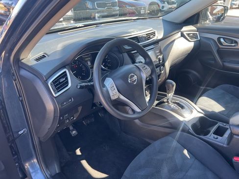 Used 2016 Nissan Rogue S image 6
