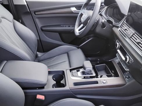 Certified 2024 Audi Q5 e Premium image 26