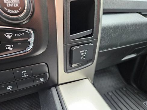 Used 2017 RAM 1500 Big Horn AWD/4WD image 35