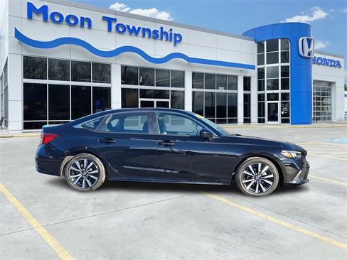 Used 2023 Honda Civic EX image 7