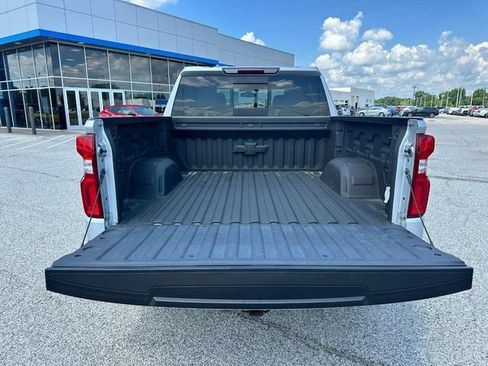 Used 2022 Chevrolet Silverado 1500 RST w/ Convenience Package II AWD/4WD image 5