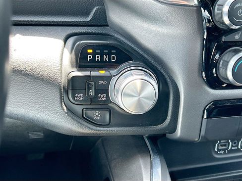 Used 2024 RAM 1500 Laramie AWD/4WD image 26