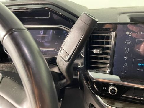 Used 2024 GMC Sierra 1500 Elevation AWD/4WD image 9
