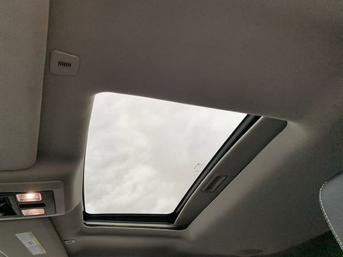 Used 2018 RAM 1500 Sport w/ Sport Premium Group image 29