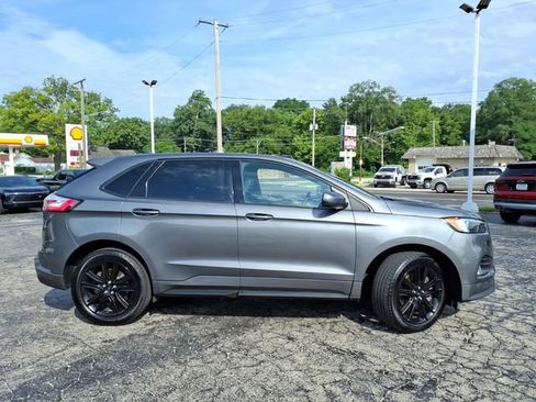 Used 2022 Ford Edge ST-Line w/ Class II Trailer Tow Package AWD/4WD image 4