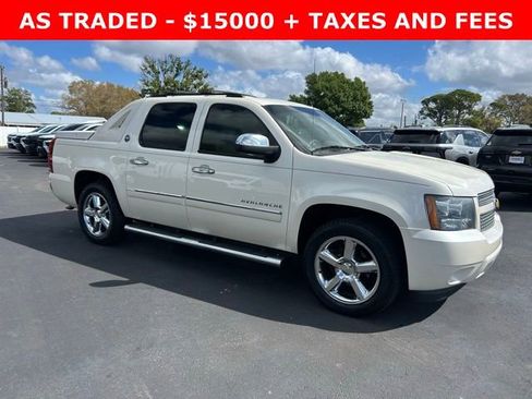 Used 2013 Chevrolet Avalanche LTZ image 1