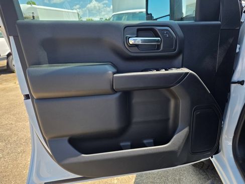 New 2026 GMC Sierra 2500 Pro w/ Convenience Package AWD/4WD image 11