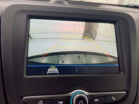 Used 2019 Chevrolet Equinox LT FWD image 15