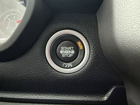 Used 2024 RAM 2500 Big Horn w/ Sport Appearance Package image 22