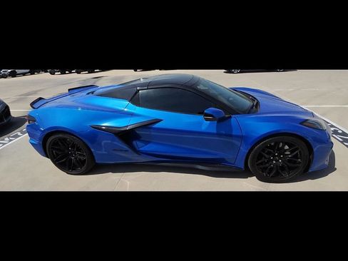 Used 2024 Chevrolet Corvette Z06 image 10