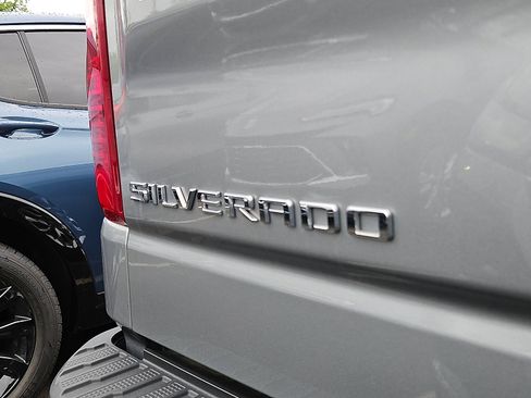 Certified 2023 Chevrolet Silverado 1500 Custom AWD/4WD image 8