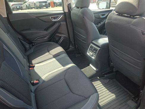 Used 2022 Subaru Forester Premium AWD/4WD image 15