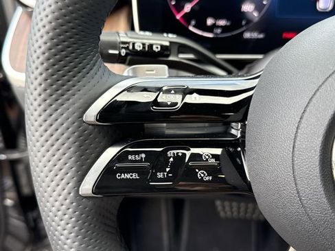 New 2025 Mercedes-Benz GLC 300 4MATIC image 12