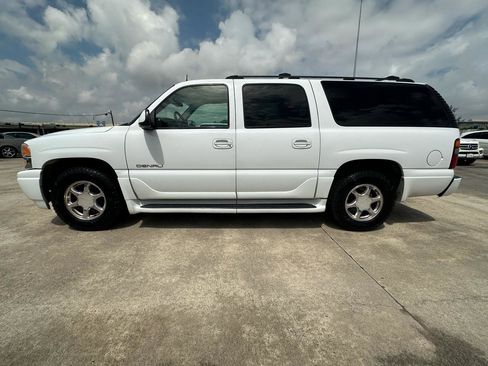 Used 2002 GMC Yukon XL Denali AWD/4WD image 2