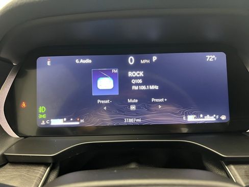 Used 2024 Jeep Grand Cherokee Limited w/ Black Appearance Package image 24