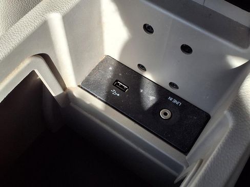 Used 2012 Ford Focus SEL image 23