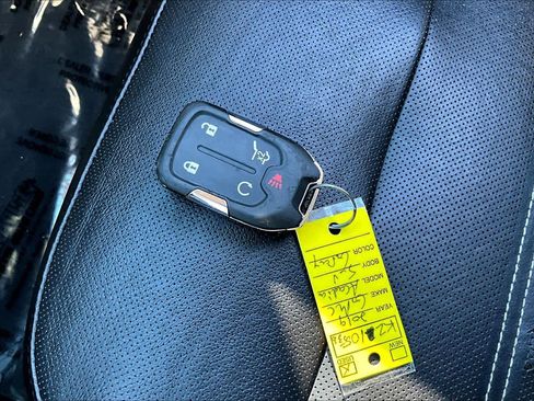 Used 2019 GMC Acadia Denali image 15