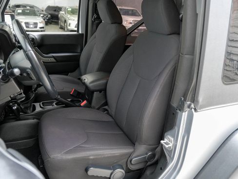 Used 2013 Jeep Wrangler Sport image 30