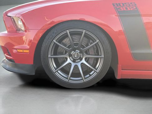 Used 2013 Ford Mustang Boss 302 image 9