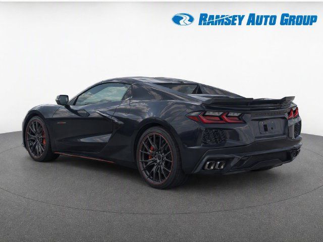 Used 2023 Chevrolet Corvette Stingray Premium Conv w/ Z51 Performance Package RWD image 3
