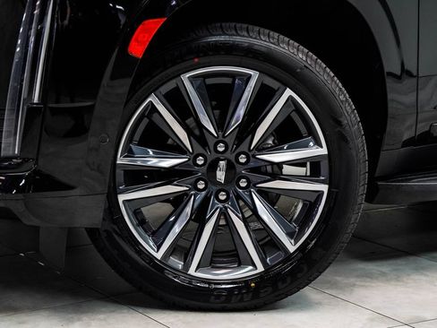 Used 2022 Cadillac Escalade Sport AWD/4WD image 3