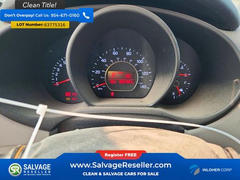 Used 2014 Kia Soul + FWD image 12