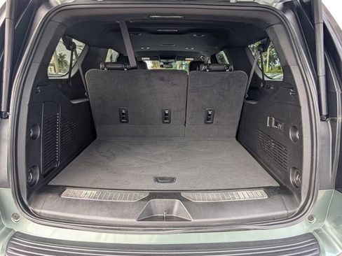 Used 2024 Chevrolet Suburban Premier image 13