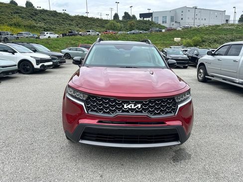 Certified 2023 Kia Sorento S w/ Panoramic Sunroof Package AWD/4WD image 2