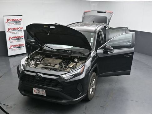 Used 2024 Toyota RAV4 XLE AWD/4WD image 26