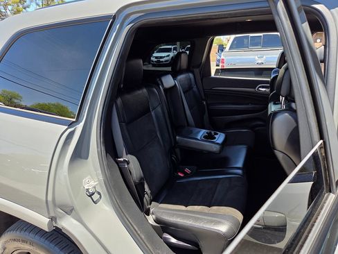 Used 2020 Jeep Grand Cherokee Altitude RWD image 47