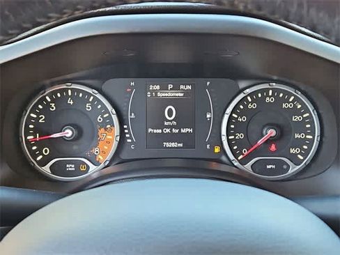 Used 2018 Jeep Renegade Altitude w/ Advanced Technology Group image 31