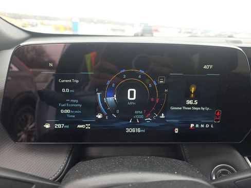 Used 2025 Chevrolet Equinox LT image 13