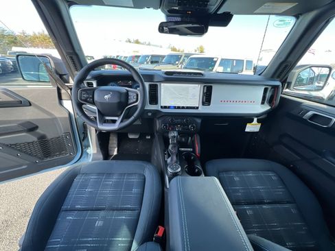 New 2025 Ford Bronco Heritage Edition image 23