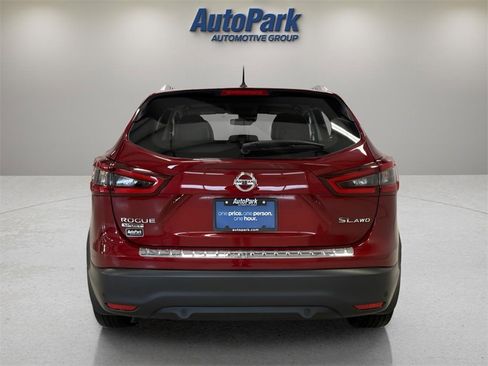 Used 2022 Nissan Rogue Sport SL image 6