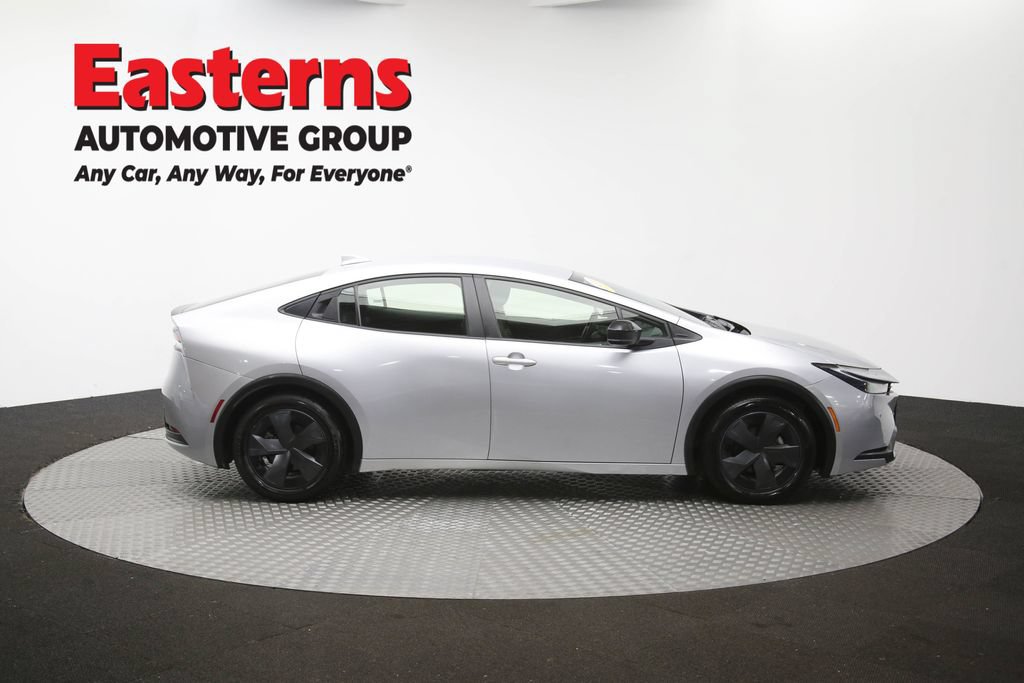 Used 2025 Toyota Prius LE FWD image 44