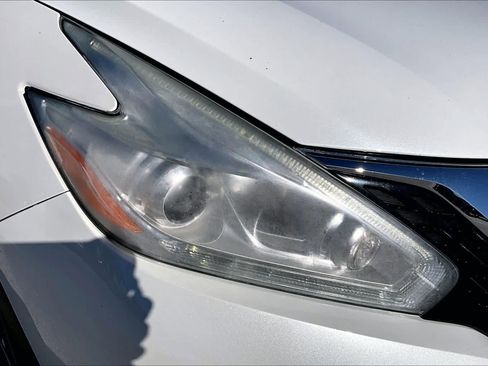 Used 2017 Nissan Murano S w/ Navigation Package image 26