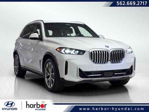 Used 2024 BMW X5 xDrive40i w/ Premium Package AWD/4WD image 1