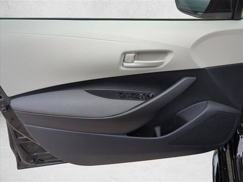 Used 2026 Toyota Corolla LE FWD image 10