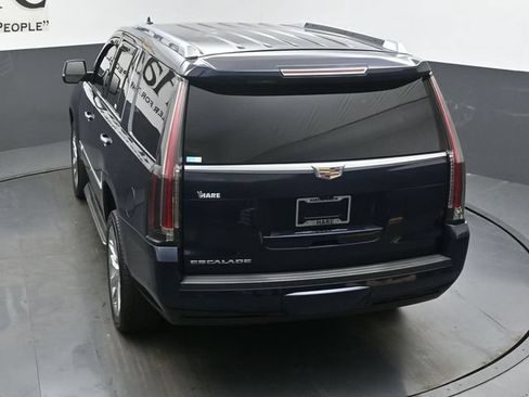 Used 2020 Cadillac Escalade Luxury AWD/4WD image 58