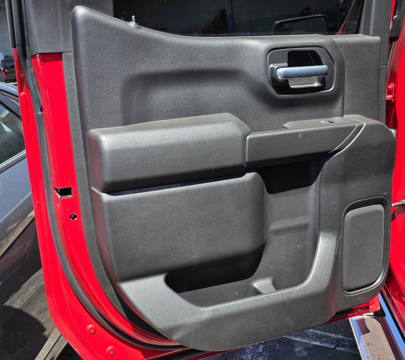 Used 2020 Chevrolet Silverado 1500 LT w/ All-Star Edition RWD image 8