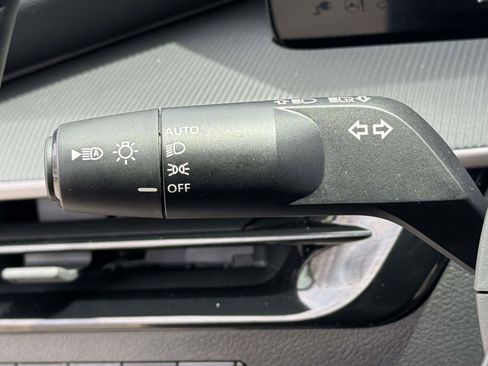 Certified 2025 Nissan Murano SV AWD/4WD image 20