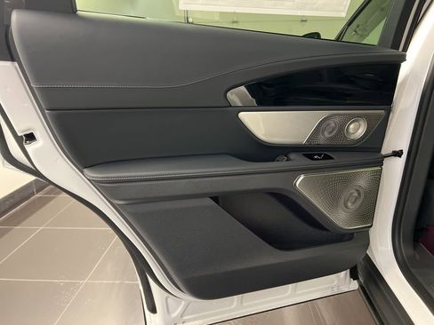 New 2026 Lincoln Nautilus Reserve image 38