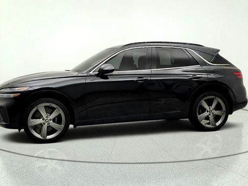 Used 2025 Genesis GV70 3.5T Sport w/ Sport Advanced Package AWD/4WD image 8