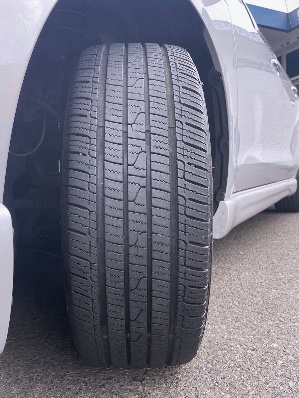 Used 2005 Toyota Matrix XR FWD image 11