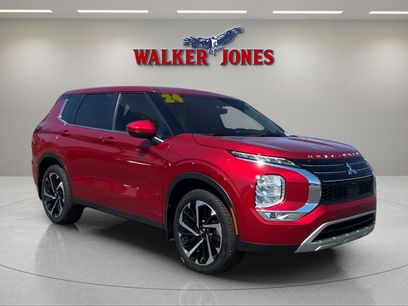 Used 2024 Mitsubishi Outlander SE
