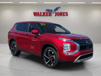 Used 2024 Mitsubishi Outlander SE video 1