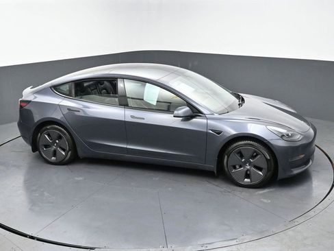 Used 2023 Tesla Model 3 Standard Range image 43
