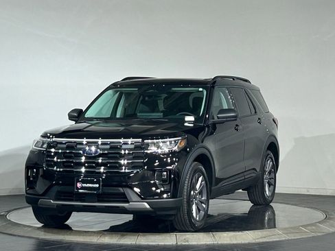 New 2026 Ford Explorer Active w/ Active Comfort Package image 5