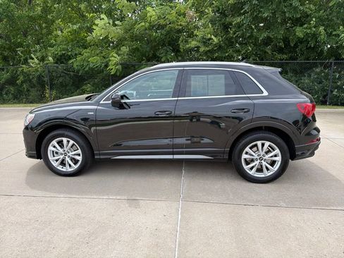 Used 2025 Audi Q3 2.0T Premium AWD/4WD image 2
