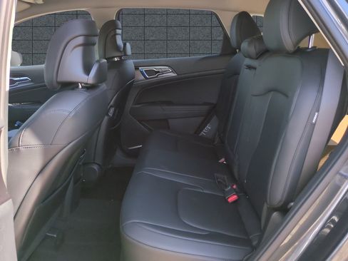 New 2026 Kia Sportage EX image 13